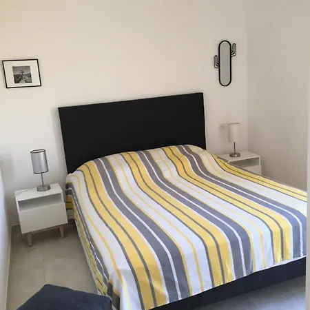 Grand Confort à 500m De La De Lozari Villa