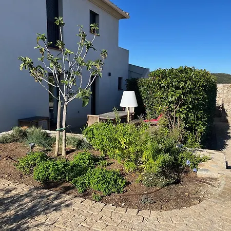 Vila Grand Confort A 500m De La De Lozari