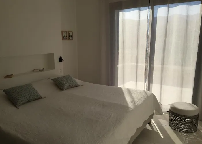 Grand Confort à 500m De La De Lozari